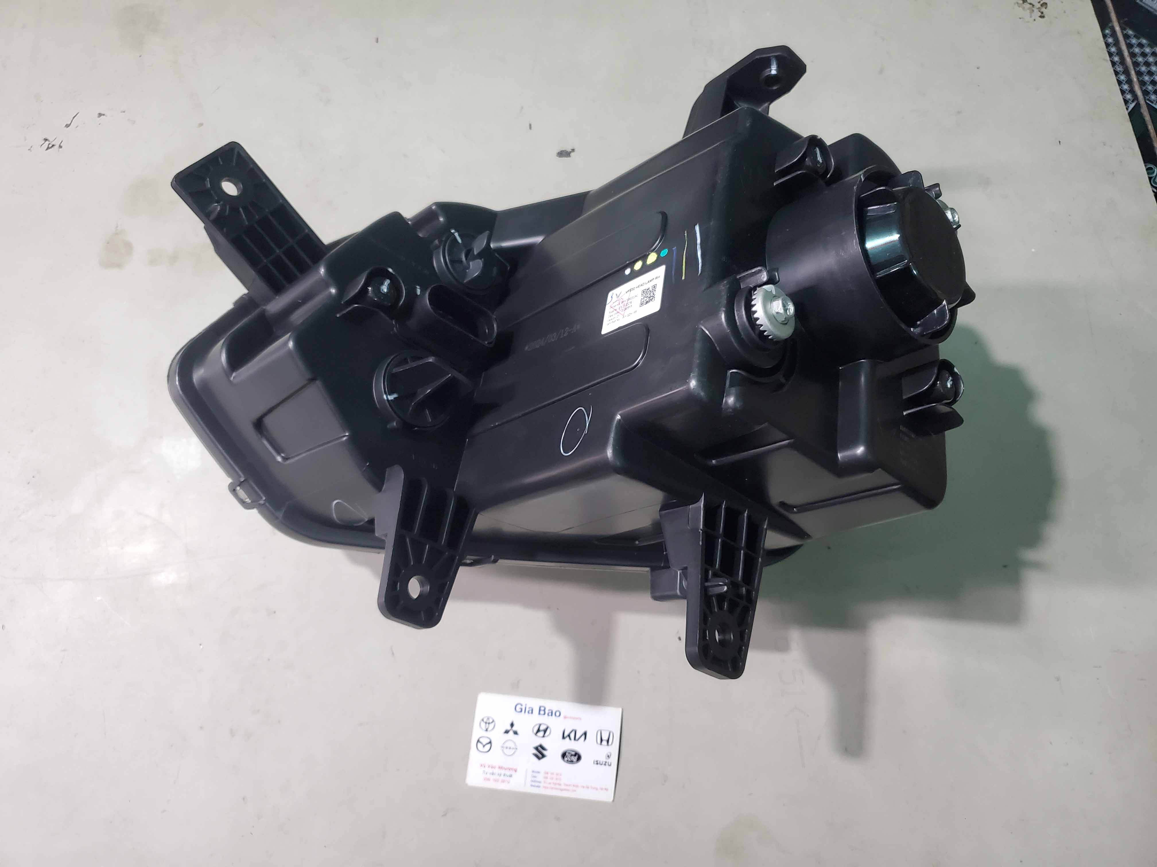 Đèn pha Vinfast VF5 RH BEX73060201AA - BEX73060202AA