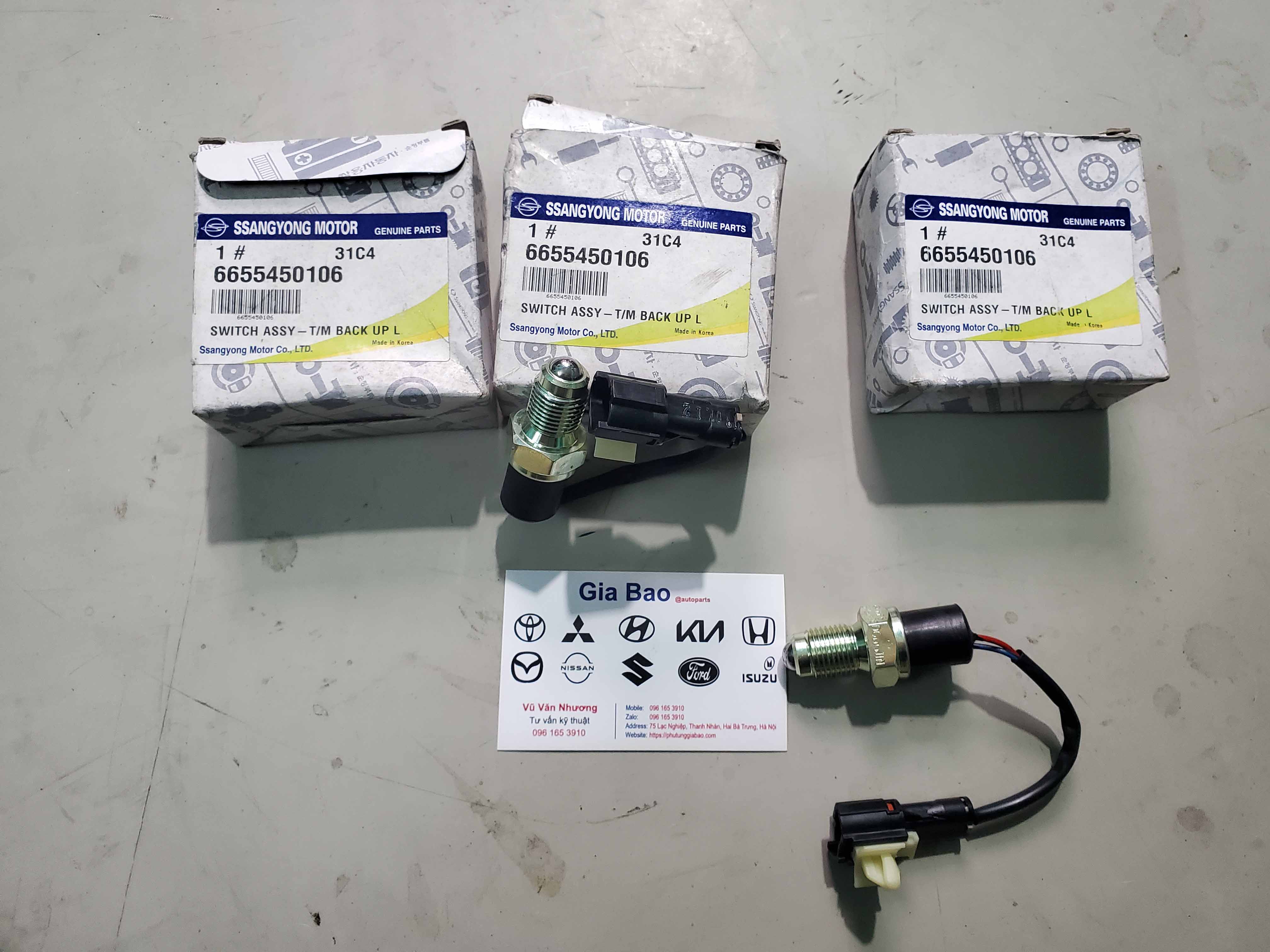 Công tắc đèn lùi MERCEDES MB100 MB140  6655450106