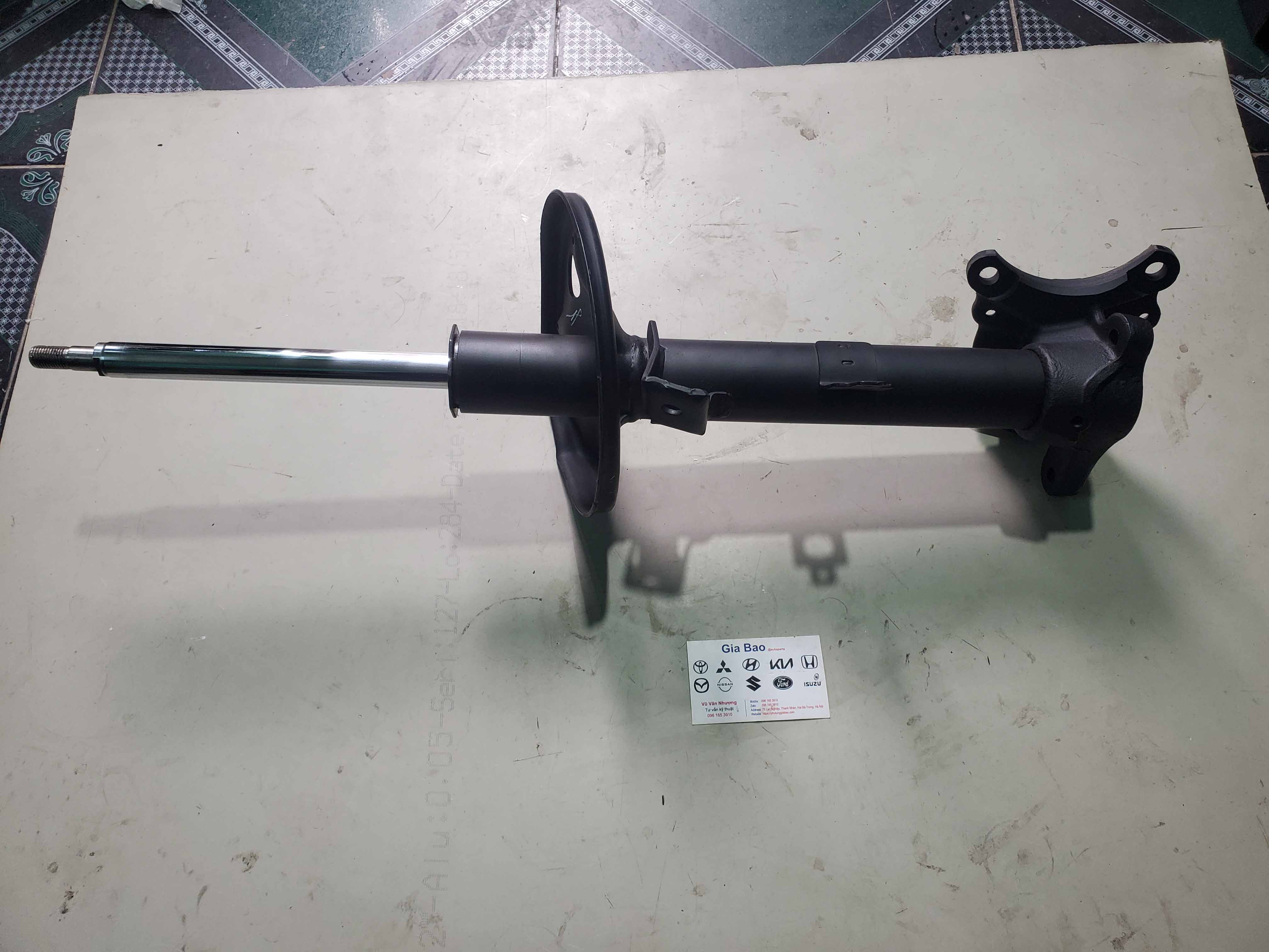 Giảm sóc trướcToyota Cressida RX 81