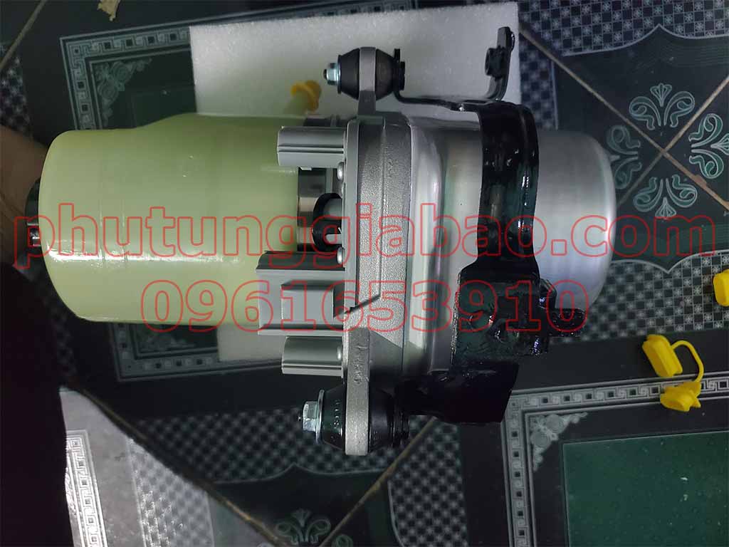 Bơm trợ lực lái dùng cho xe Ford Focus 2005 - 2011 4M513K514CE